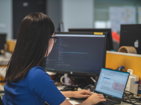 Girl learning cybersecurity